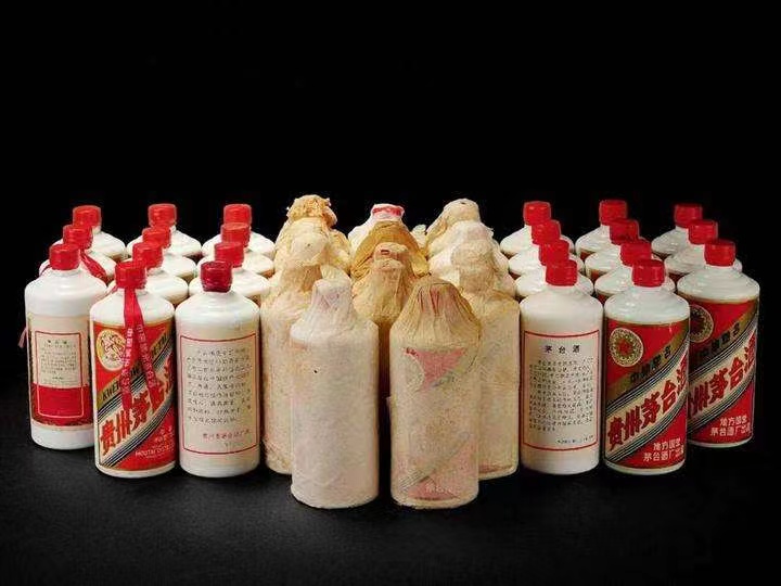 宁洱东营广饶回收50年茅台礼盒价格哪里回收(附近上门回收茅台酒）?